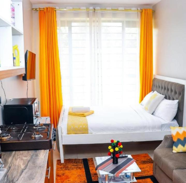 Damianti studio apartment, Coral Bells, Kiambu Road - B&B