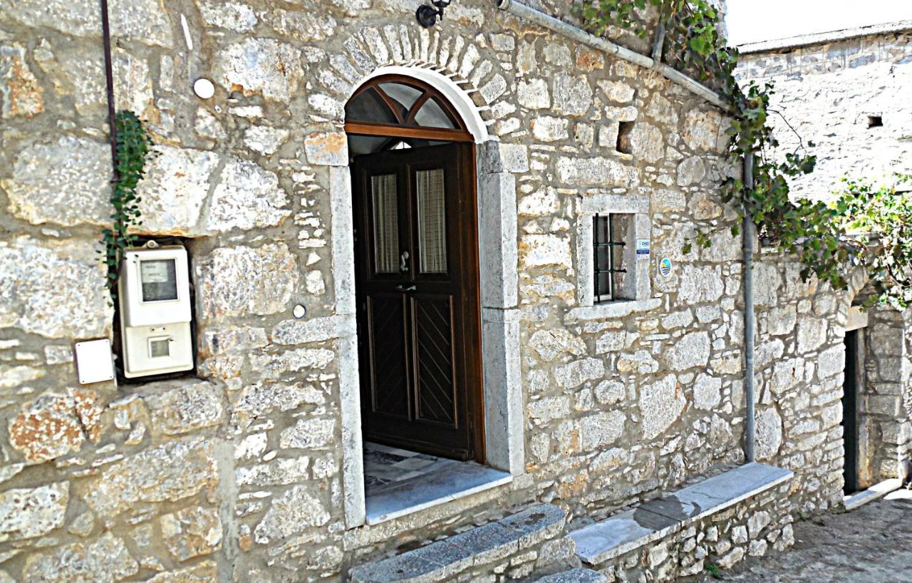 Karampela Despina - B&B Mestá