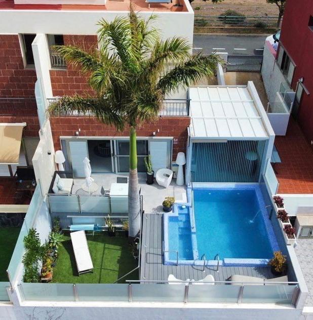B&B Las Palmas de Gran Canaria - Villa con piscina privada Palmeras Home - Bed and Breakfast Las Palmas de Gran Canaria