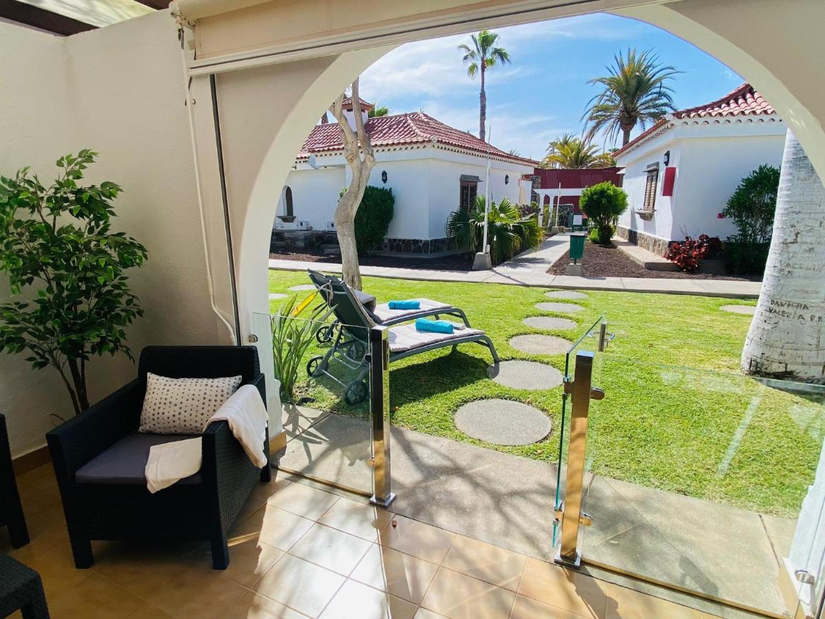 Parque Golf 16 by SunHousesCanarias - B&B