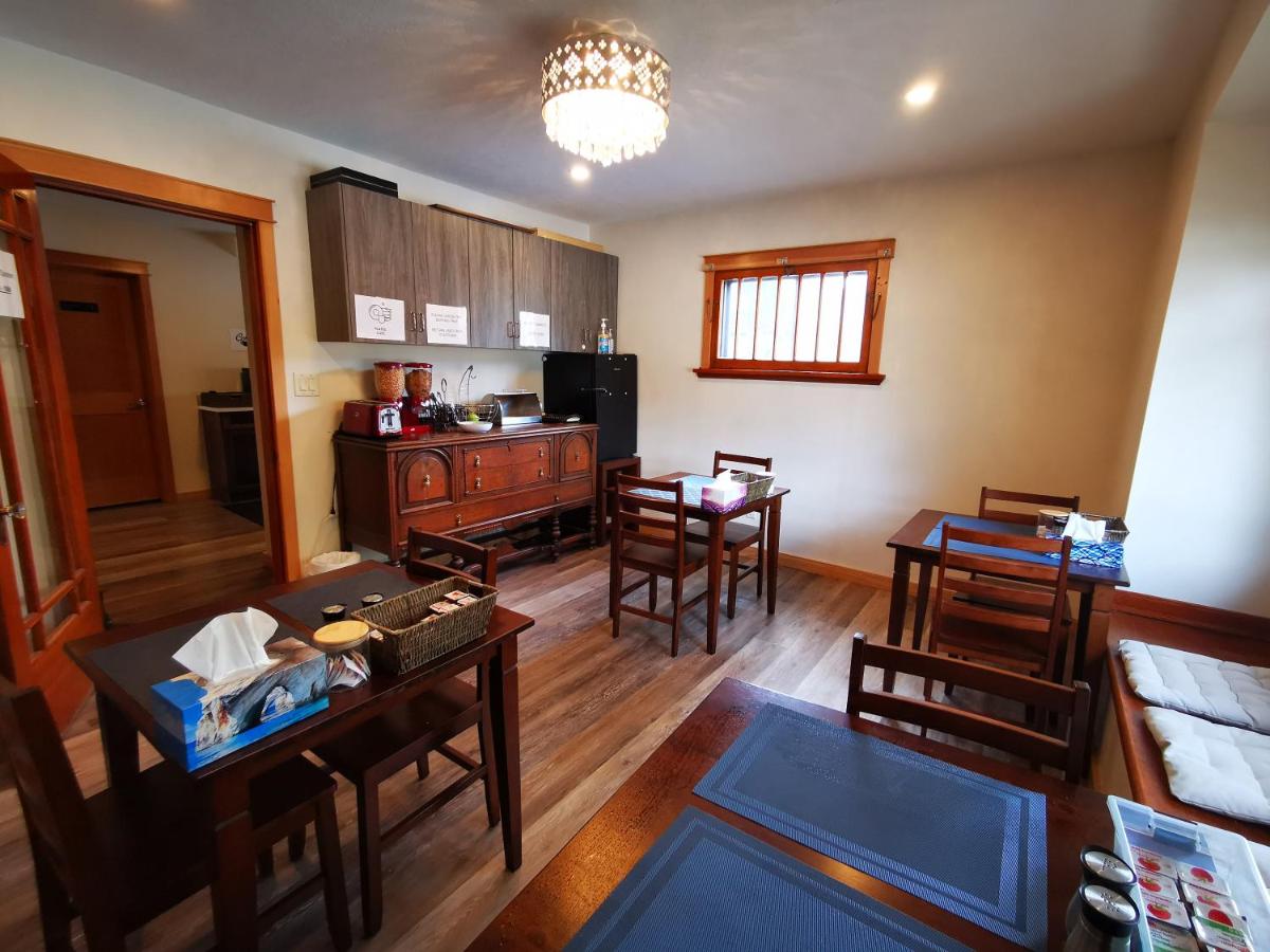 Riverfront Estate Bed&Breakfast Banff - B&B Banff