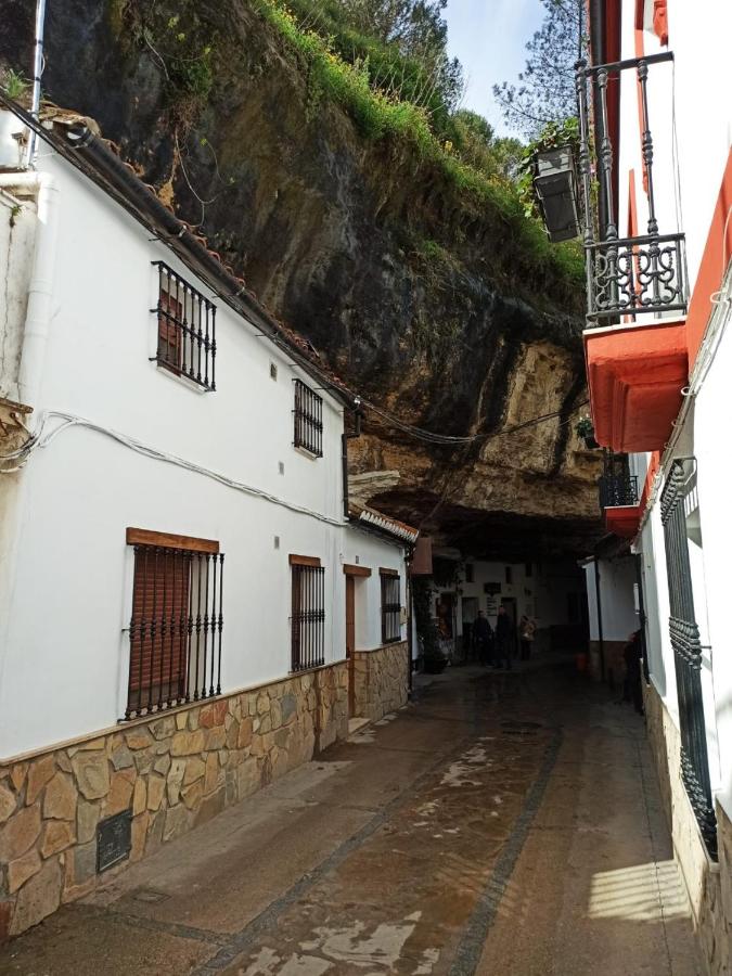 B&B Setenil de las Bodegas - CASA ENROCADA - Bed and Breakfast Setenil de las Bodegas