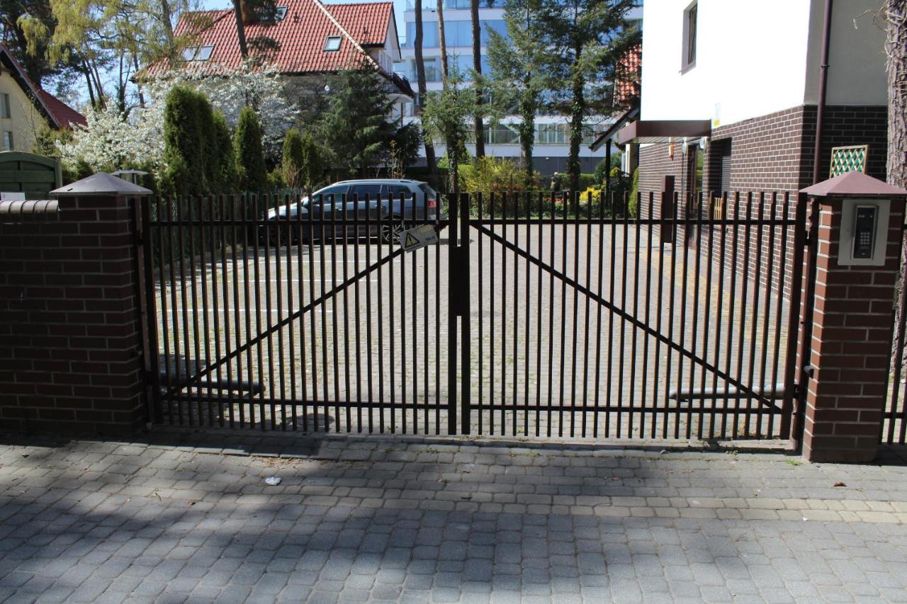 Apartament za wydmą Sosnowa 13 - B&B