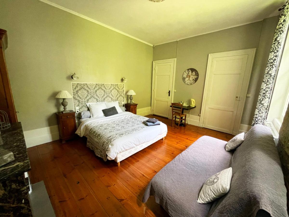 Standard Family Room