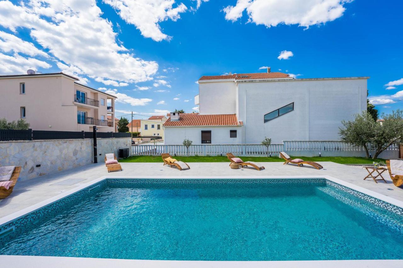 Skyfall - Bed and Breakfast Bibinje