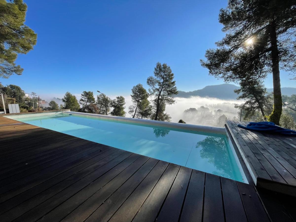 THE LOFT - with private pool & jacuzzi - B&B Corbera de Llobregat