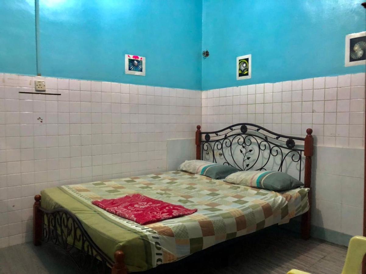 Camera Standard Doppia con Letti Singoli e Aria Condizionata