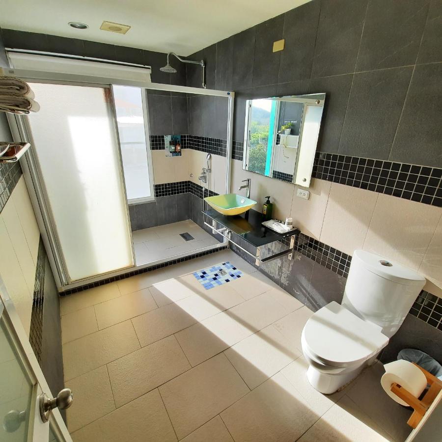 Tweepersoonskamer met Balkon en Uitzicht op Zee