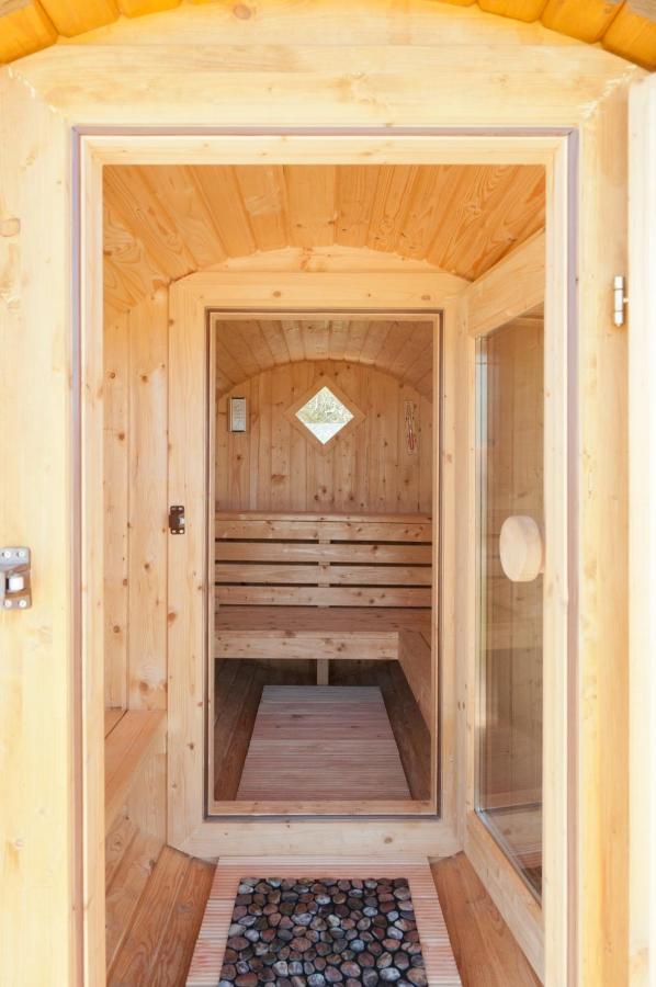 Küstenhof am Kap Arkona- Ferienwohnung "Königsmeerblick" - B&B Nobbin