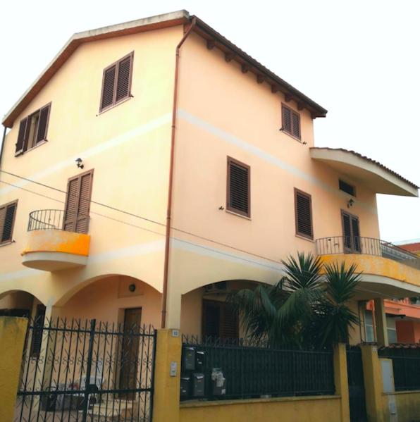 Cagliari Elmas Airport Beautiful Mansarda - B&B