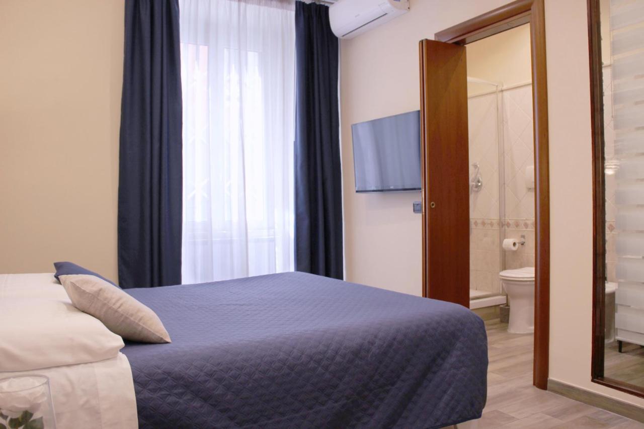 Deluxe King Room-Sophie