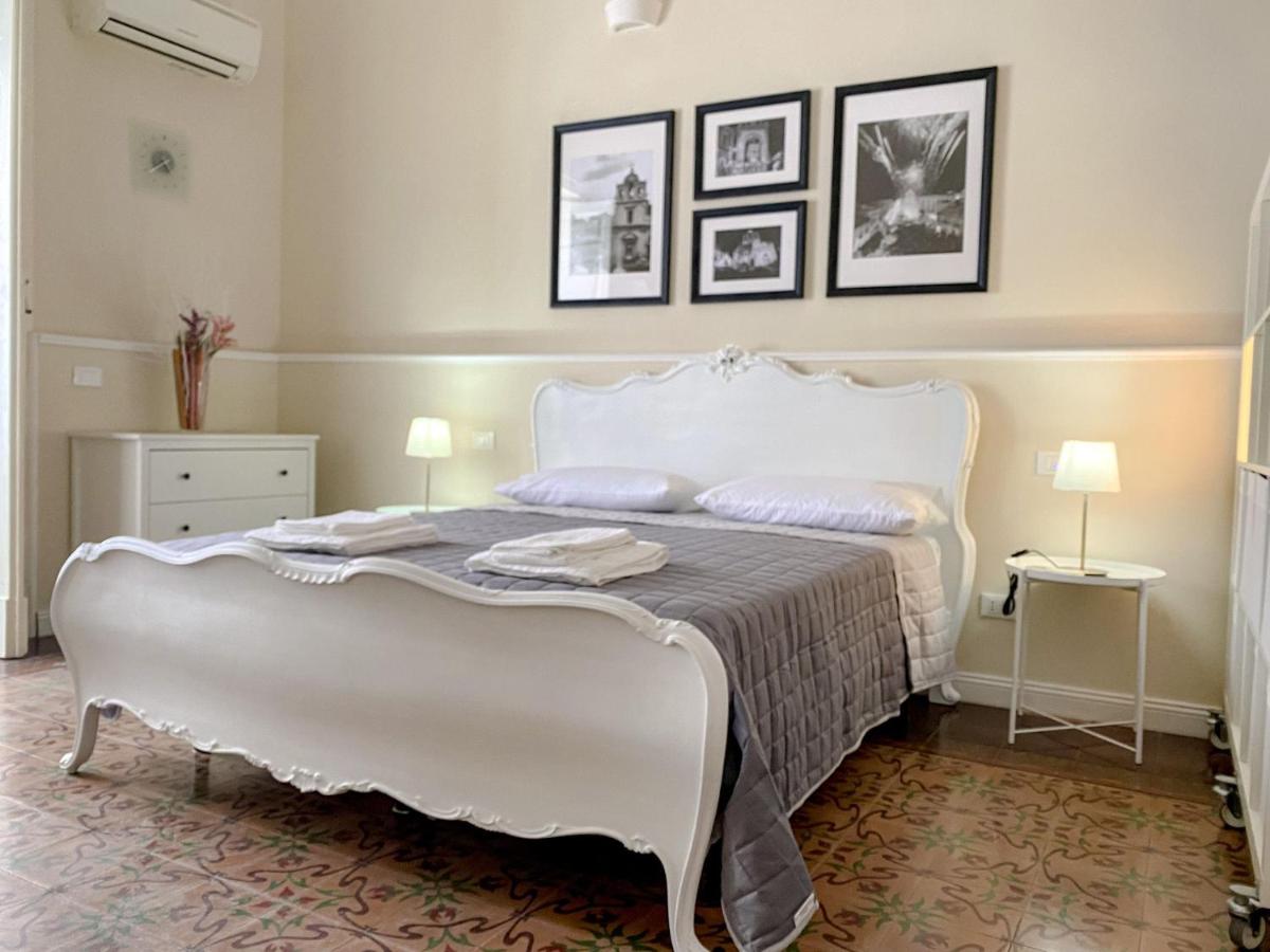 B&B Lentini - Duomo Rooms b&b - Bed and Breakfast Lentini