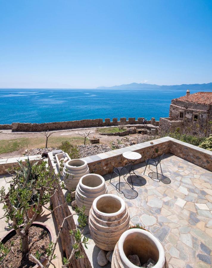Goulas Traditional Guesthouse - B&B Monemvasía