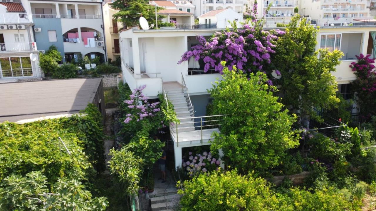 House Marta - B&B Baška Voda