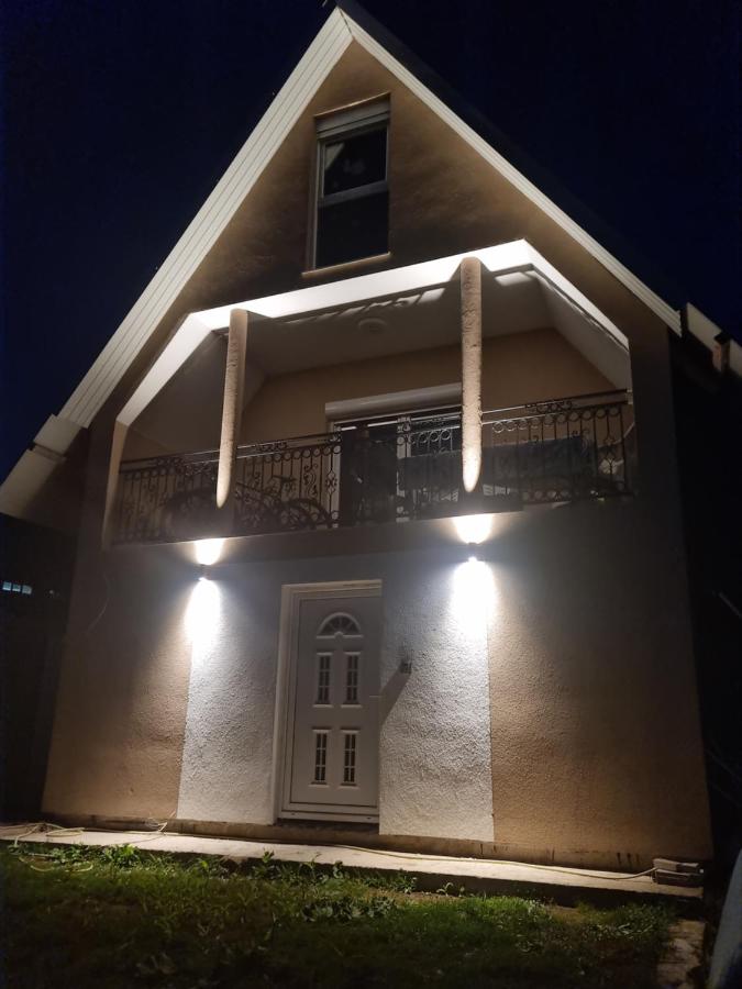 Guest House Tamara - Bed and Breakfast