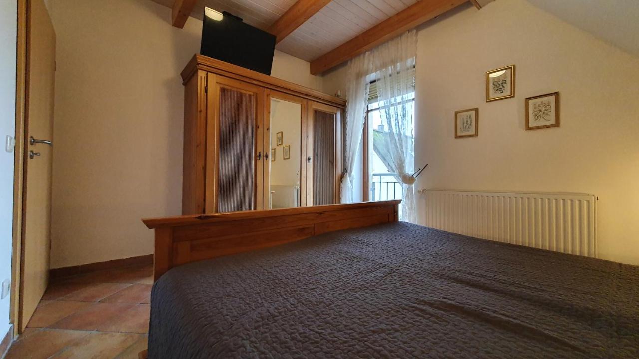 One-Bedroom Apartment with Balcony