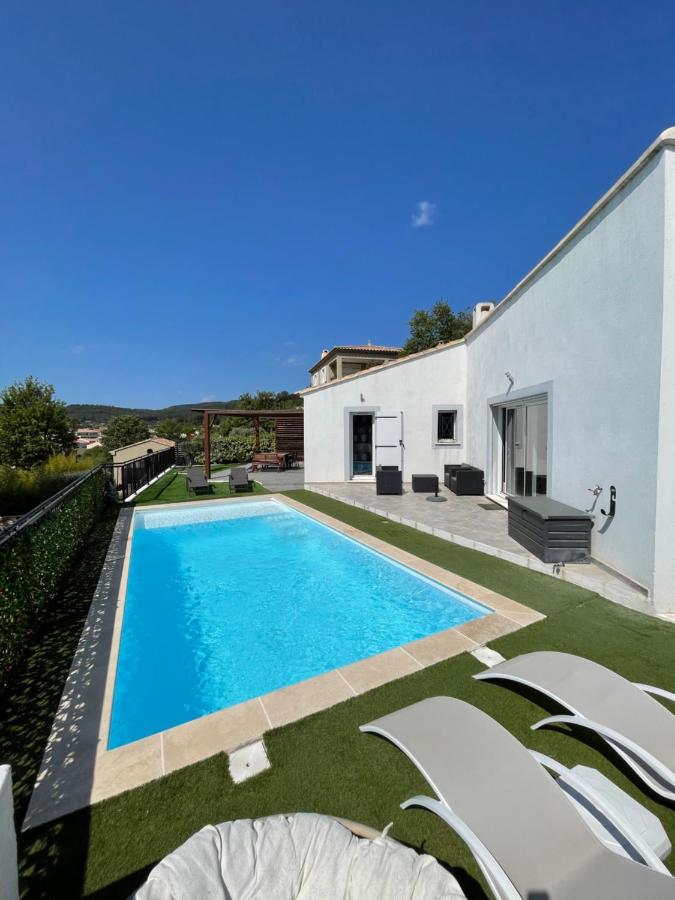 B&B Cuers - Villa avec piscine - Bed and Breakfast Cuers