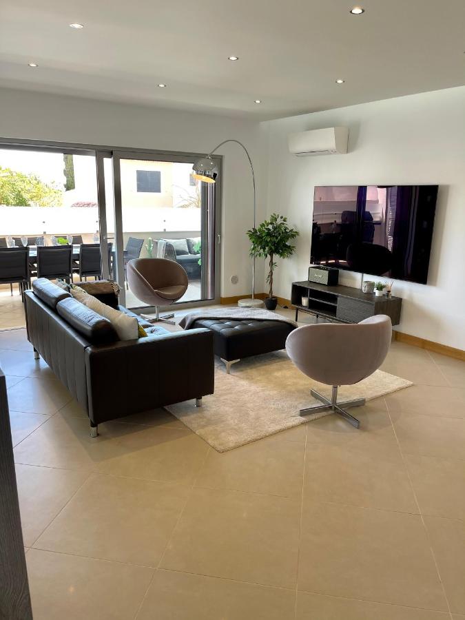 Beach condo Porto mós (sea view) - Chambres d'hôtes Lagos