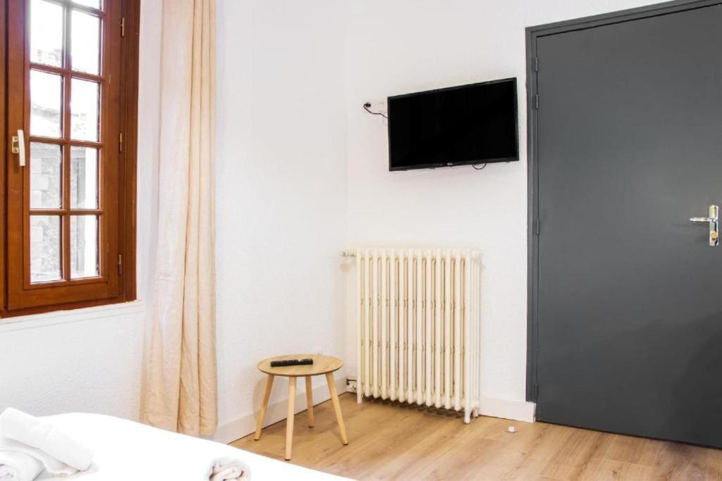 Le Carnot, à 50m de la gare de Poitiers ! - B&B Poitiers