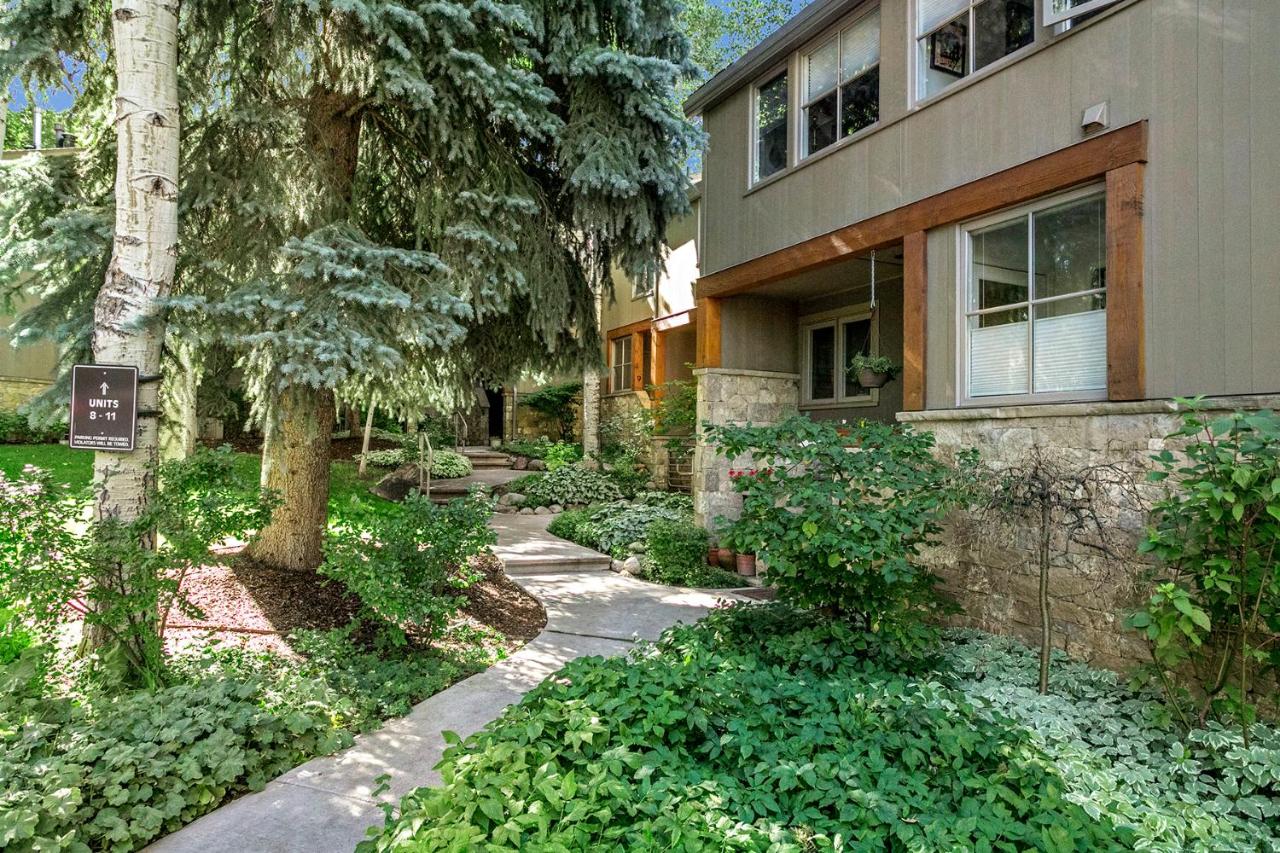 Villa's of Aspen by Snowmass Vacations - B&B