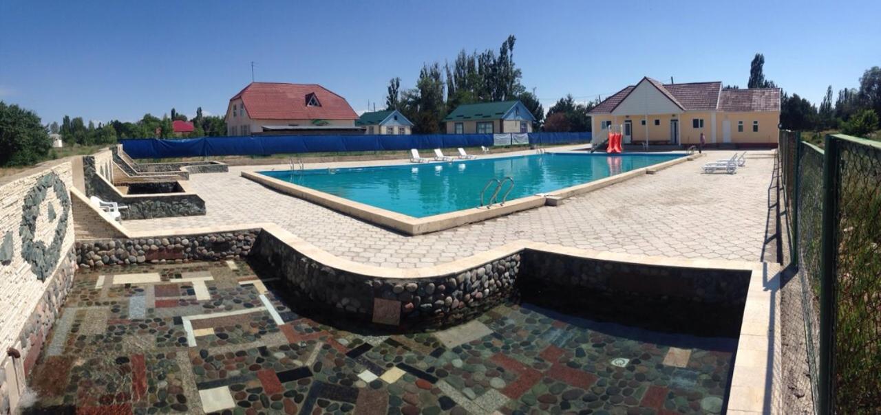 Коттедж на Иссык-Куле - B&B