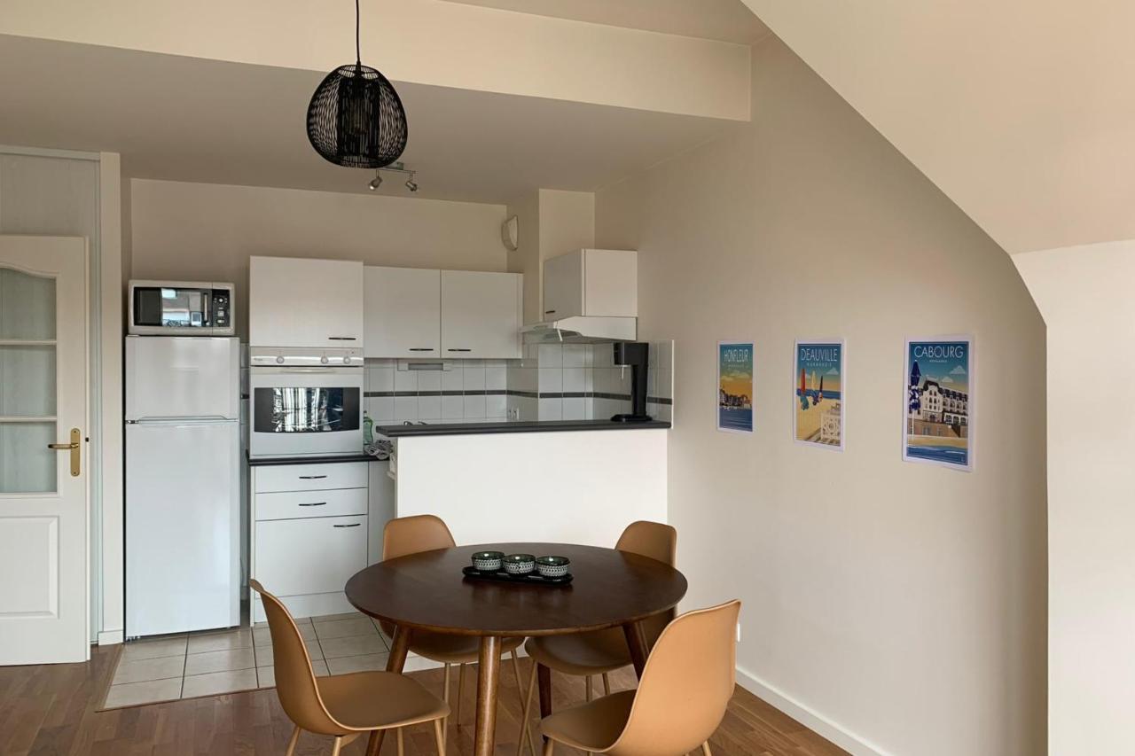 Nice 41 M With Balcony Near The Beach - Ferienwohnung