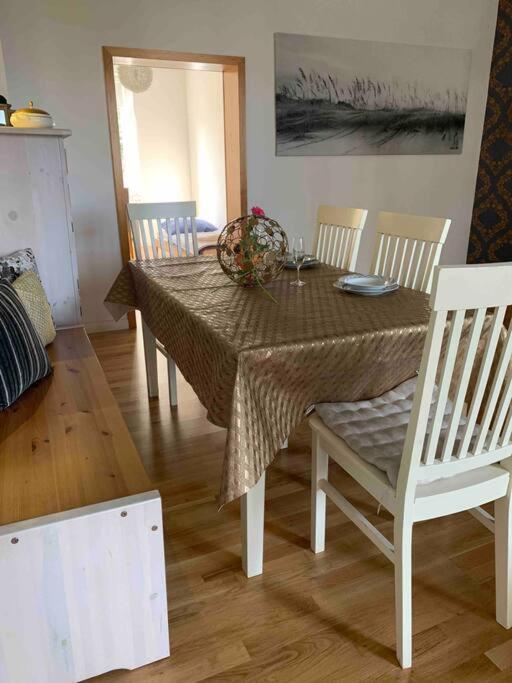 Mitten im Ruhrgebiet immer Willkommen, wlan , Netflix, Parking Free, 100m2 flat - Bed and Breakfast Oberhausen