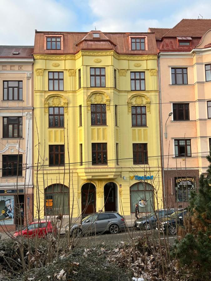 Apartman Centrum 402 - Bed and Breakfast
