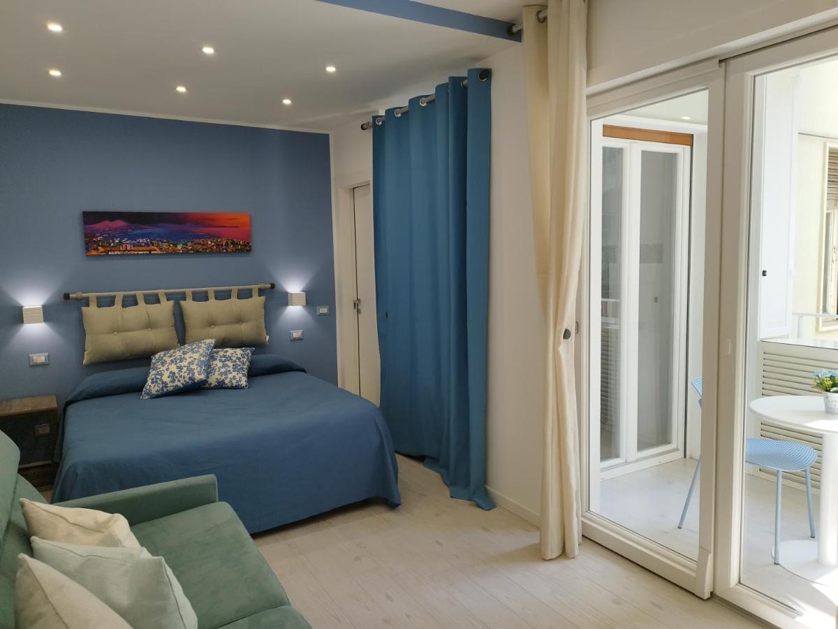 B&B Naples - B&B Molo Partenope - Bed and Breakfast Naples