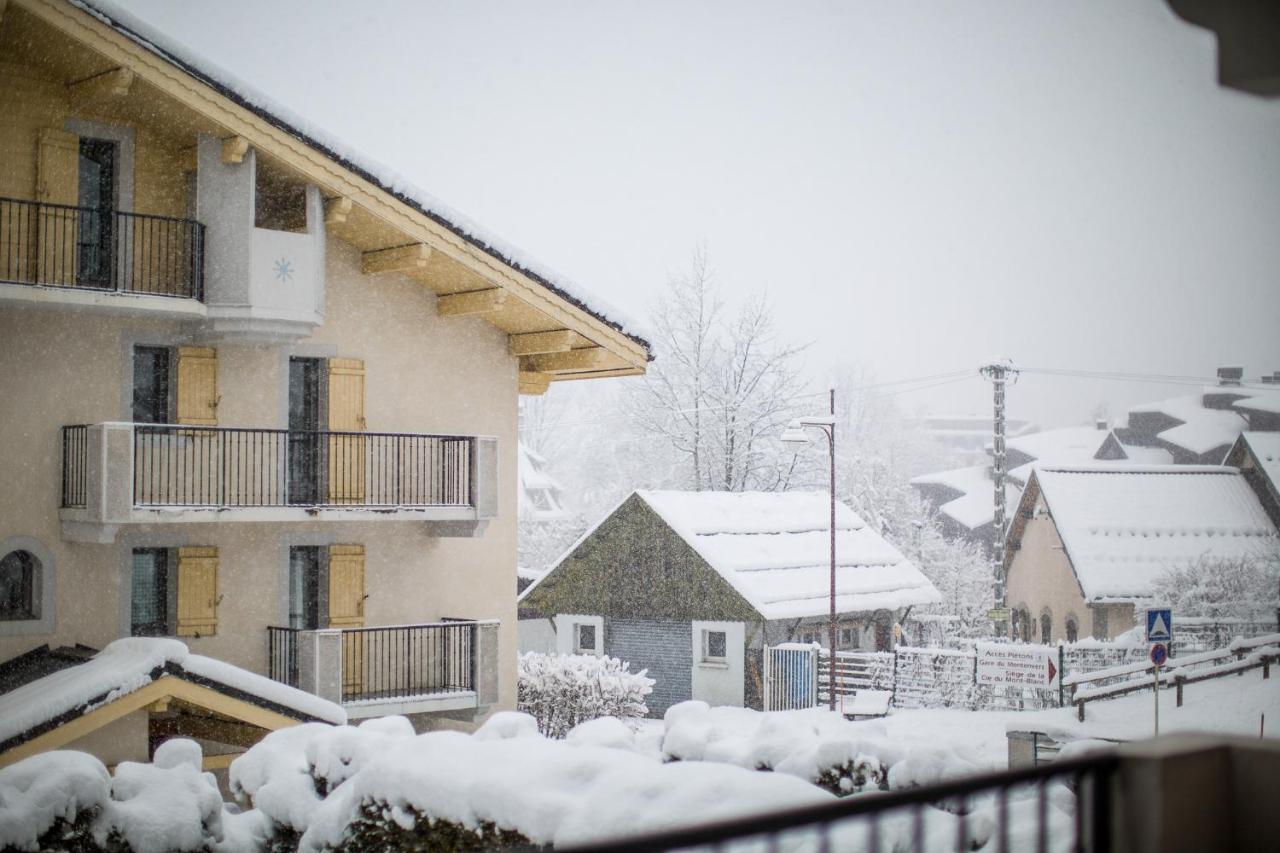 Apartment Fermes du Montenvers B11 - Alpes Travel - Central Chamonix - sleeps 4 - B&B
