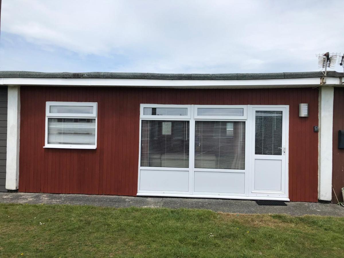 Chalet Bonair Spacious comfortable 2 Bedroom Chalet sleeping 4 Dartmouth - B&B Dartmouth
