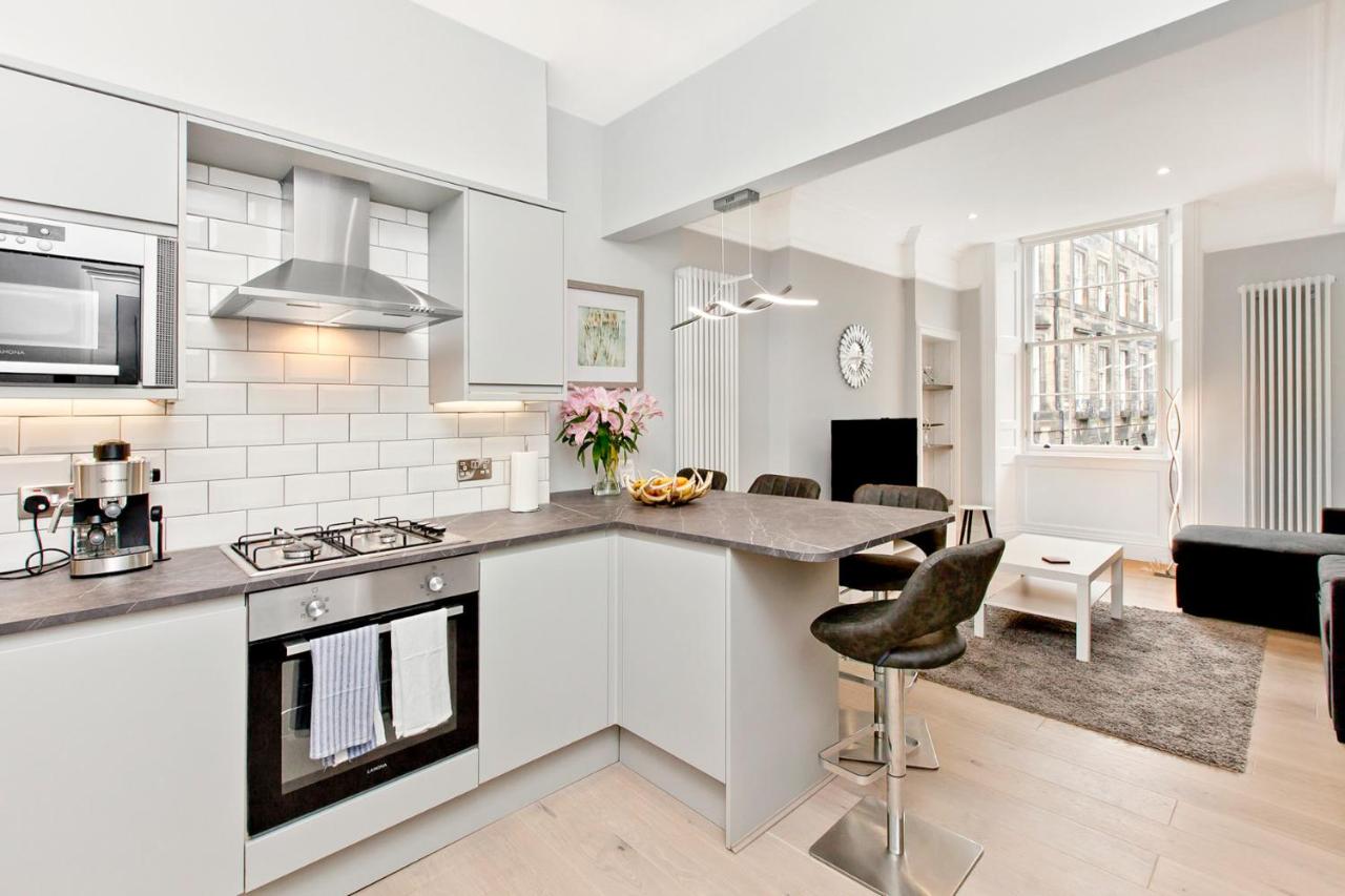 Modern & Spacious 1 Bed Apt, West End - B&B Edinburgh