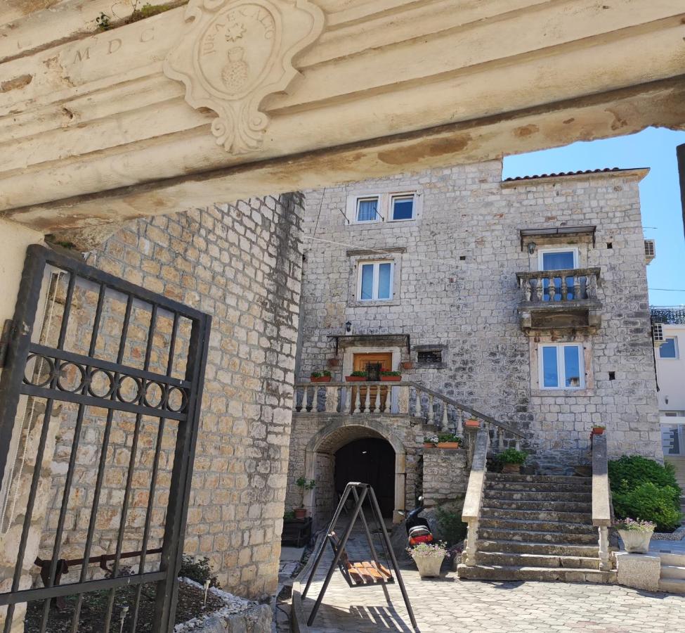 Studios Kadena Trogir - 18th century stone house - Chambres d’hôtes