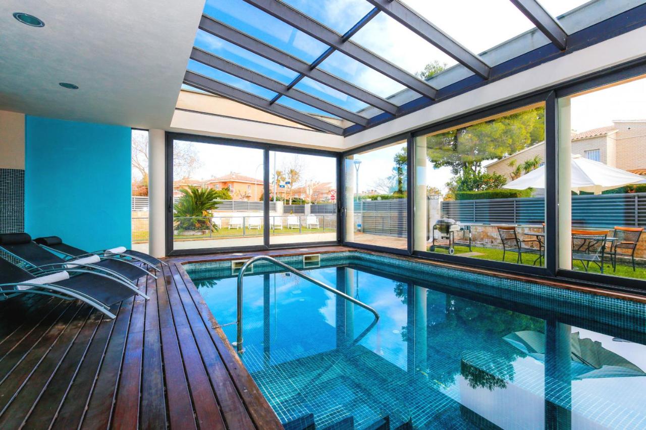 B&B Vilafortuny - Villa Girasol piscina climatizada Planet Costa Dorada - Bed and Breakfast Vilafortuny