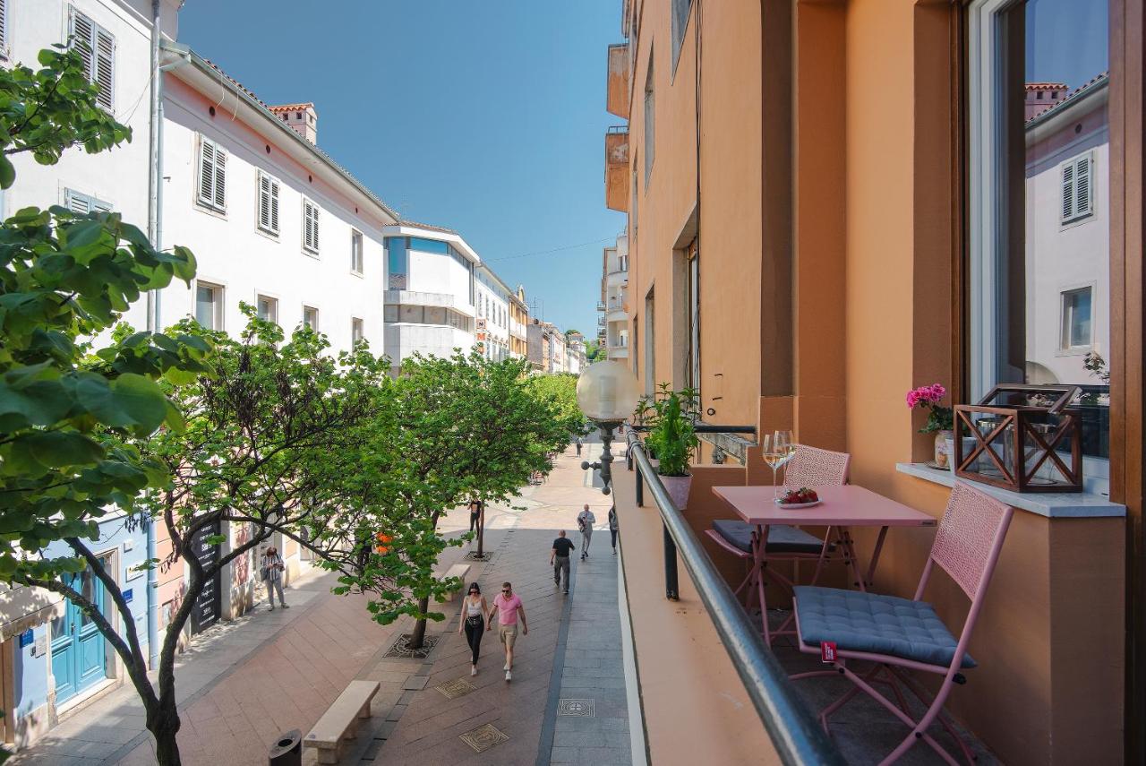 E&F Luxury Apartments - B&B