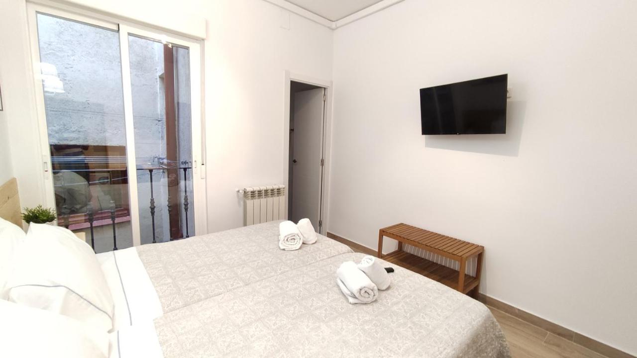 Twin Room with Private Bathroom