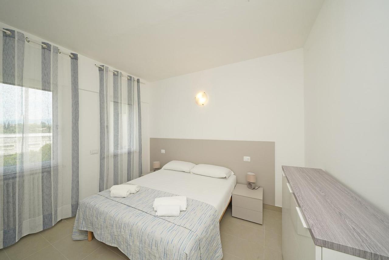 Appartamento con 2 Camere da Letto e Vista Lago Parziale