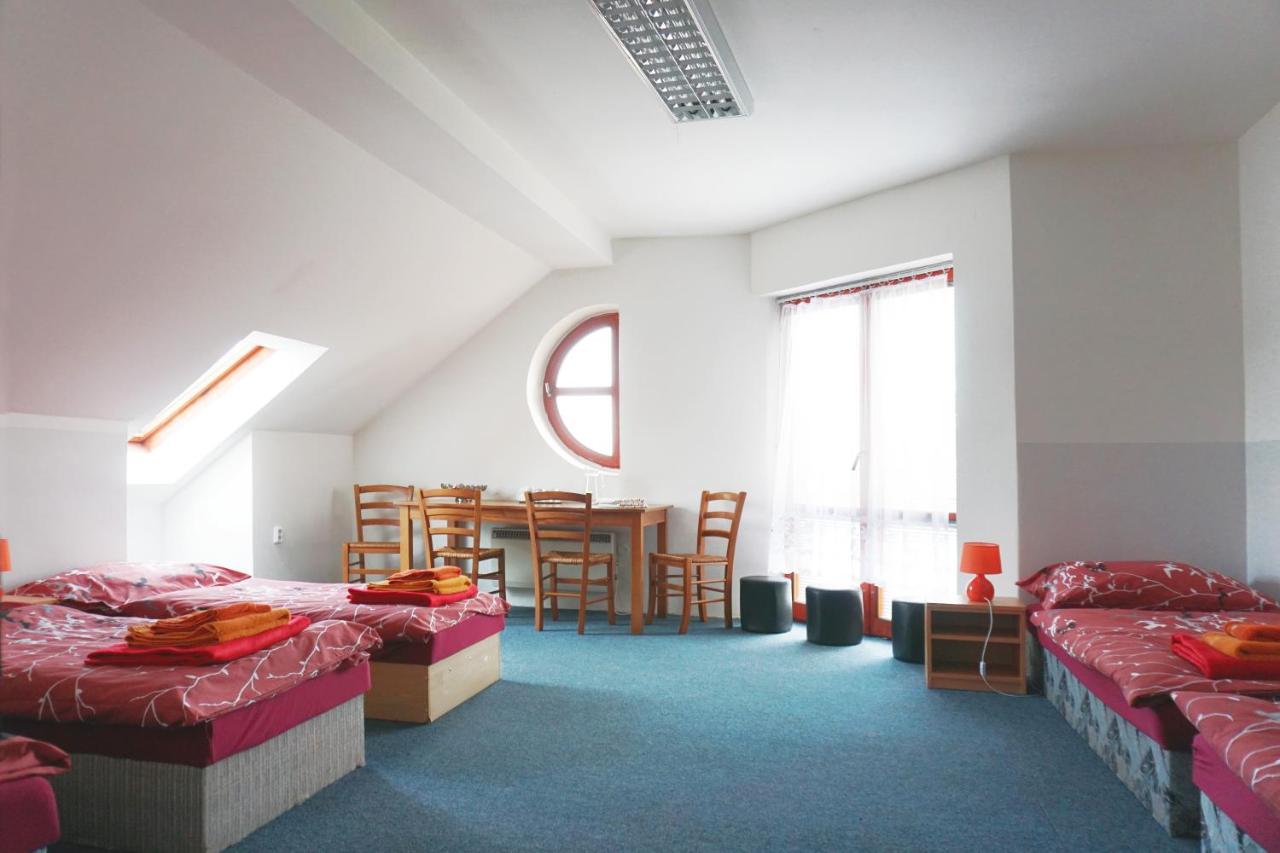 Familienzimmer mit Balkon