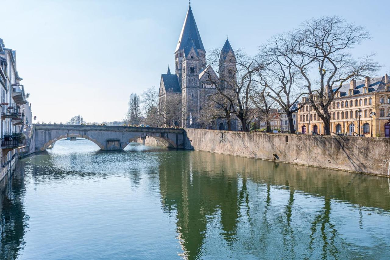 Suite "comme à Venise" vue sur Metz Opéra avec parking inclus - B&B