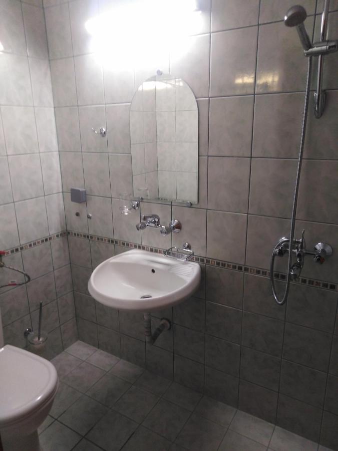 Habitación Triple con vistas al lago