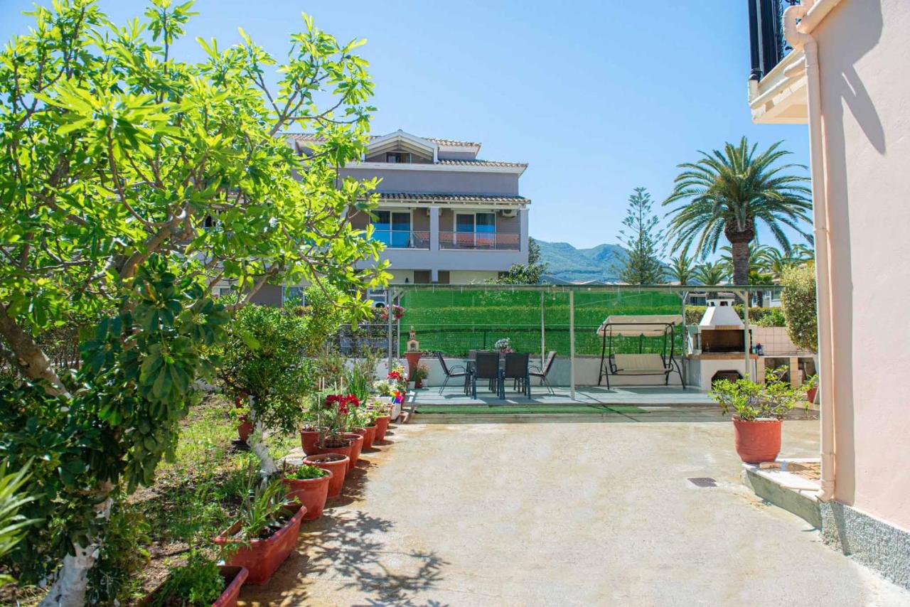 Lollas Studio 1 Acharavi Corfu - B&B