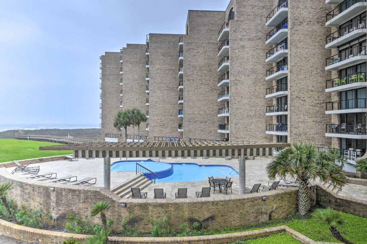 Pools, Hot Tub and Ocean Views Port Aransas Condo - B&B Port Aransas