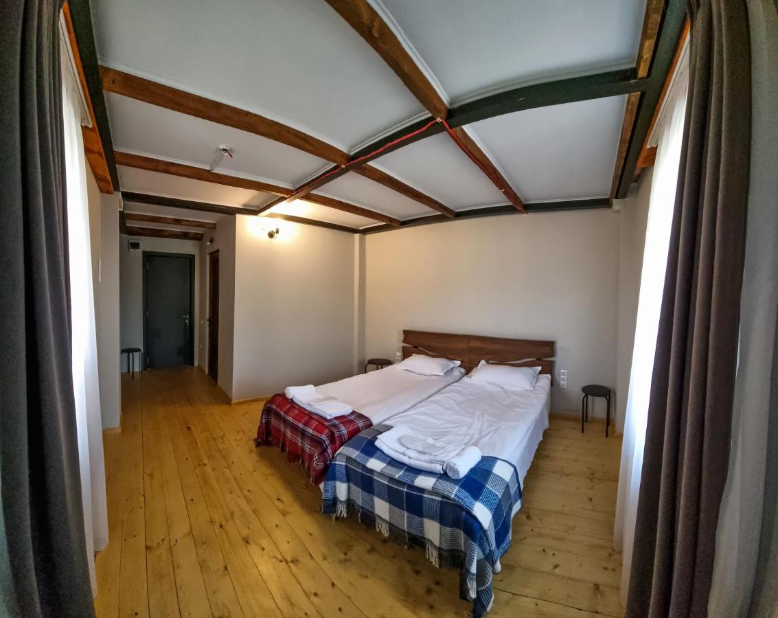 Twin Room with Shower