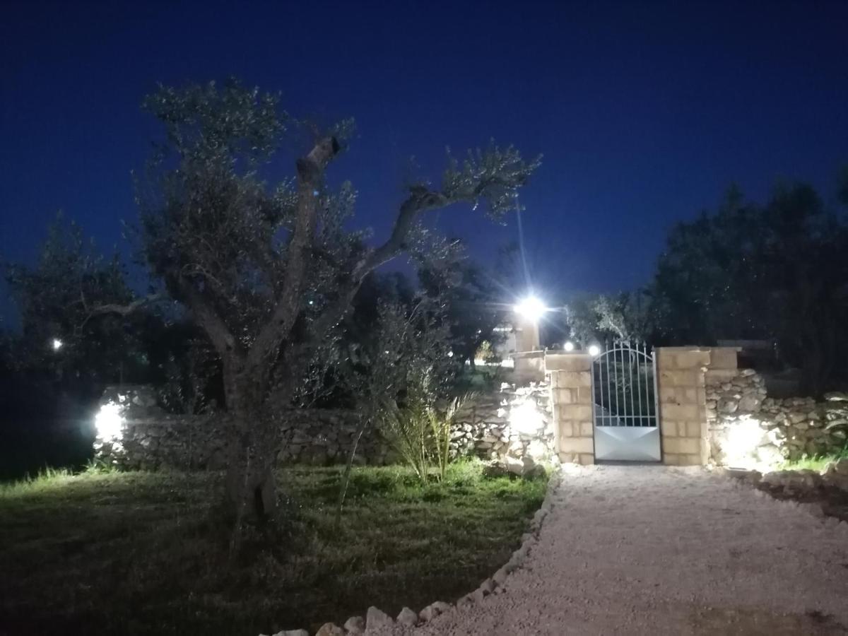 Camera Matrimoniale con Vista Giardino