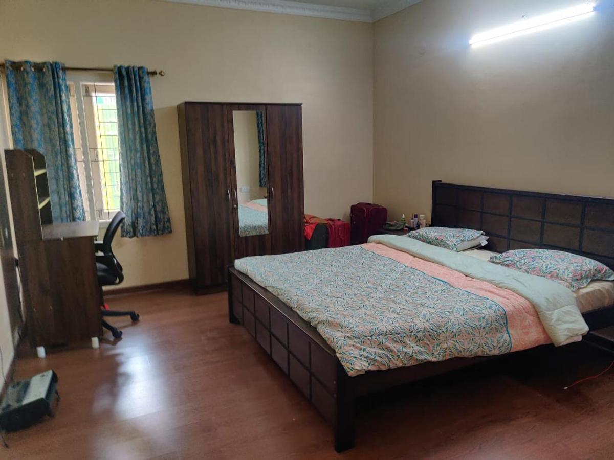 Deluxe Double Room (2 Adults + 1 Child)