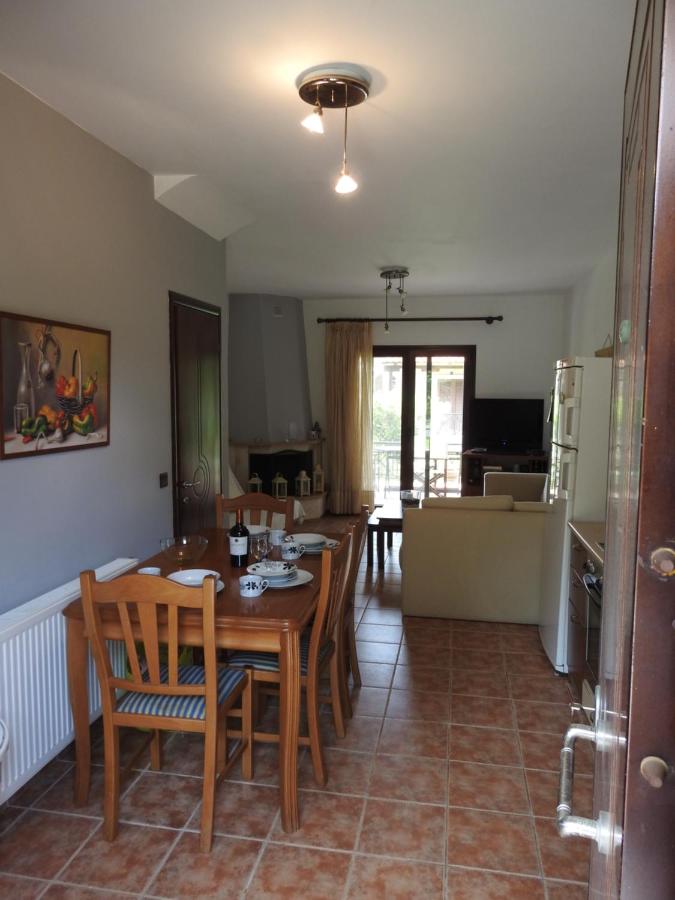 Konstantinos' Nikiti Apartment - Ferienwohnung
