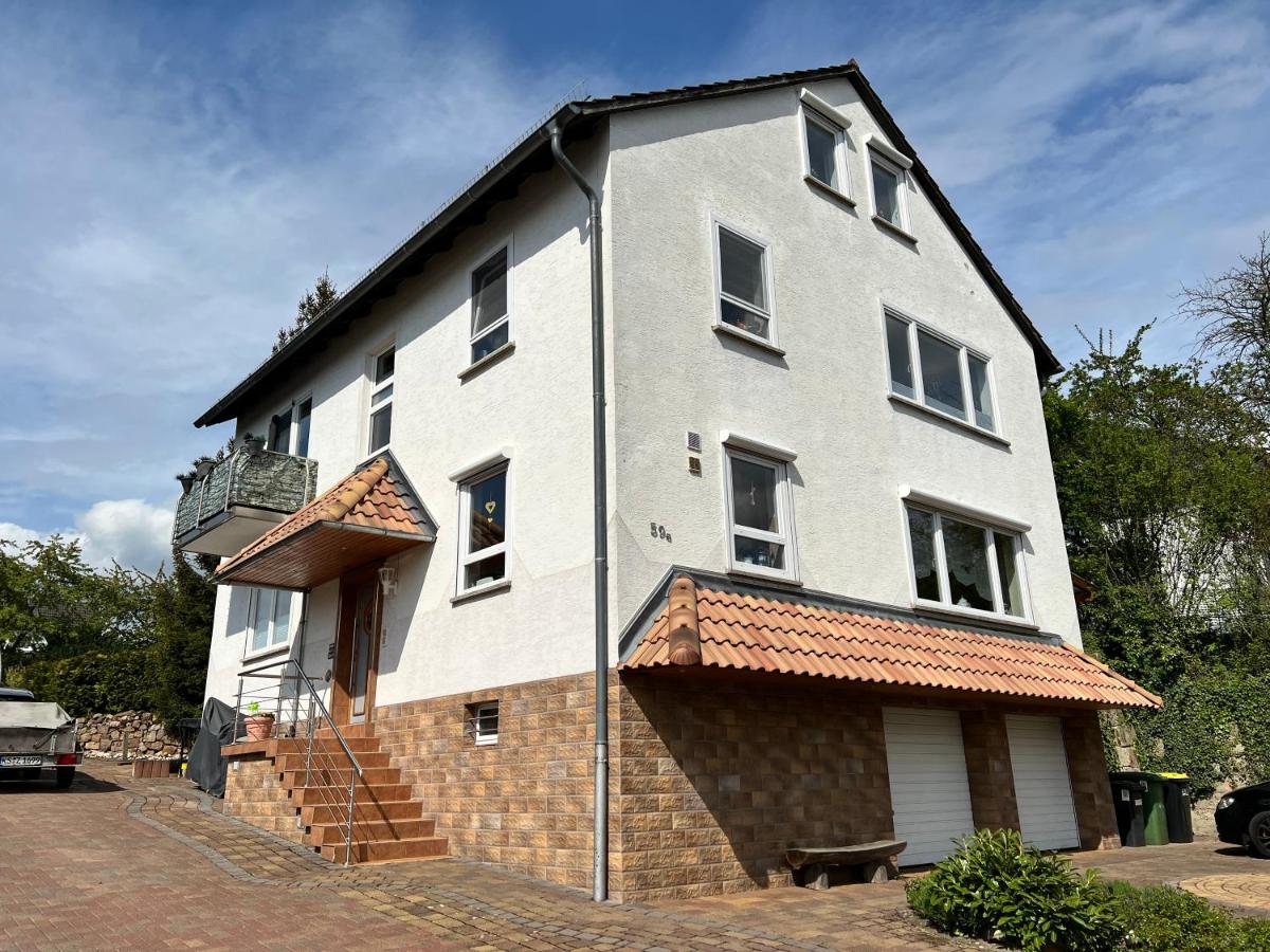 Herzlich willkommen in der Dachstube Niestetal - Ferienwohnung Neustädtel