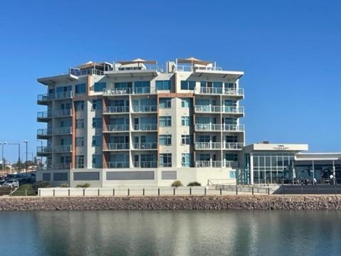 Apartment 3 Wallaroo Marina - B&B