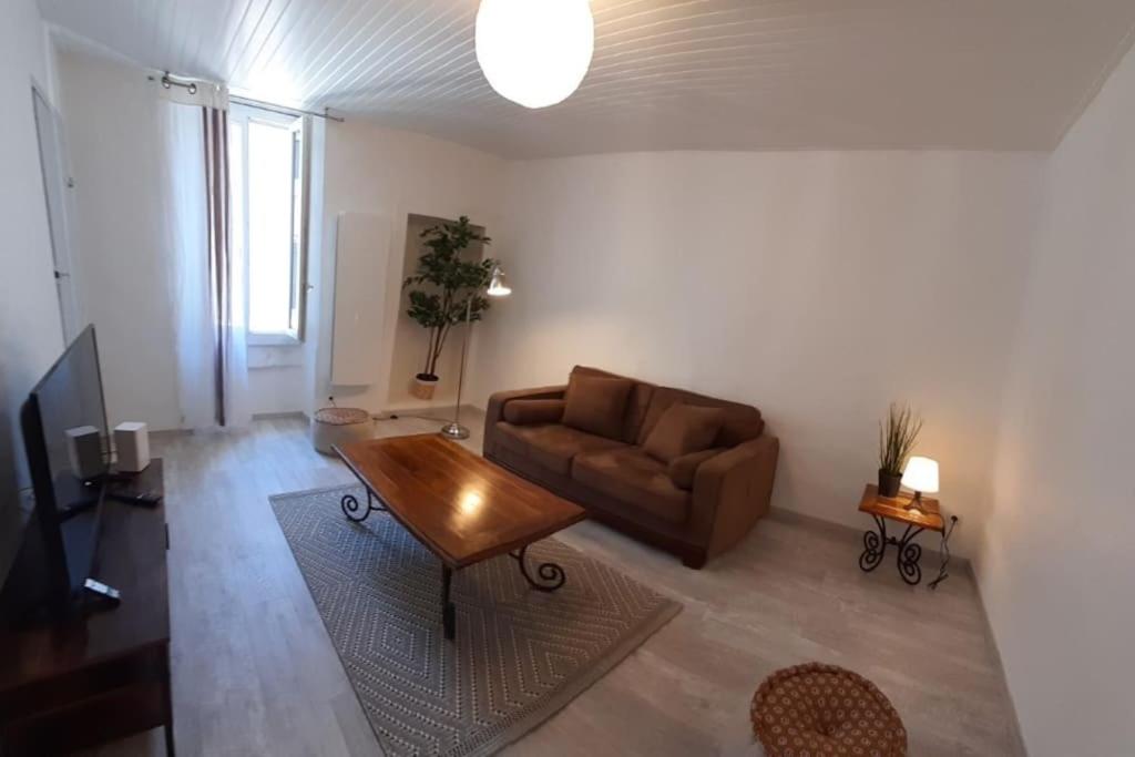 Etage d'une agréable maison de ville - Chambres d’hôtes
