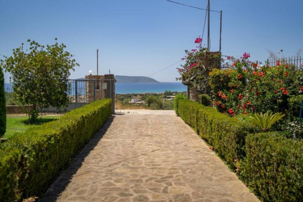 B&B Foinikoúnta - Donatos (Δονάτος) - Bed and Breakfast Foinikoúnta